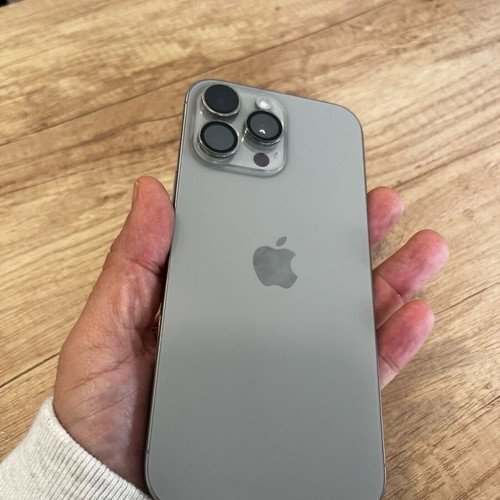 iPhone 16 Pro Max like new, 256GB, Apple iOS