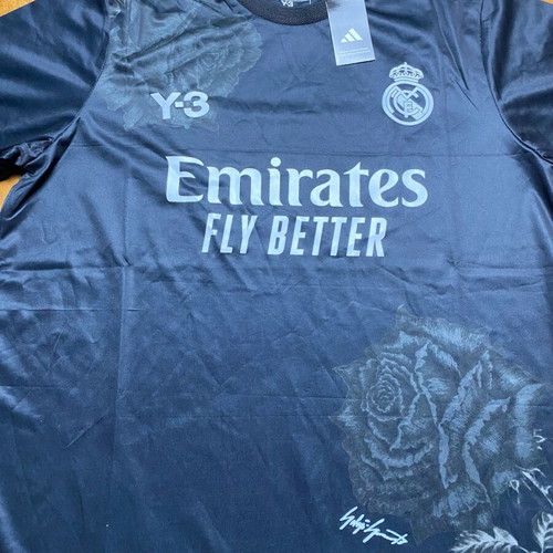 Real Madrid Special Edition Black Rose Jersey new with tags, Large