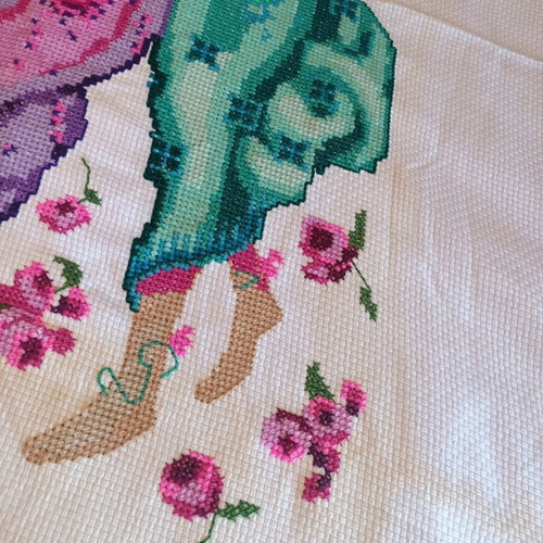Handmade needlepoint like new, romantic design