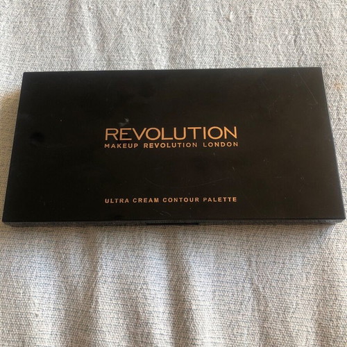 Revolution Ultra Cream Contour palette 8 colors used