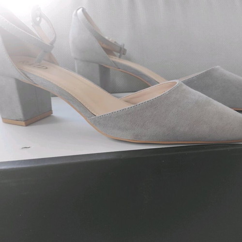 RAID suede gray pumps size 42 like new