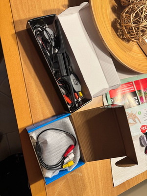Dashboard monitor and wireless rearview camera new