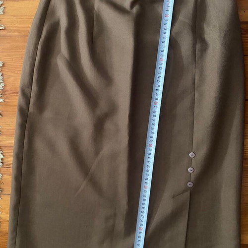 Midi skirt mocha color like new, size M