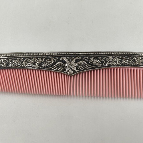 TsaTsara comb by Ioannis Douatzis like new, folk art sculpture