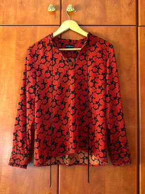 Milk & Honey Red Floral Blouse Used Size M