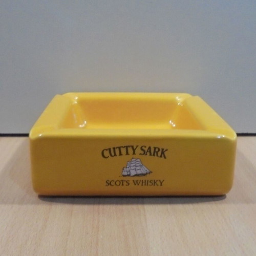 Cutty Sark Scots Whisky old promotional ceramic ashtray used