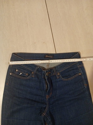 Seven women's straight-leg blue jeans like new