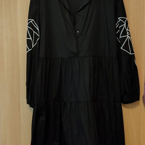 Zoya dress with embroidered elephant head sleeves, new