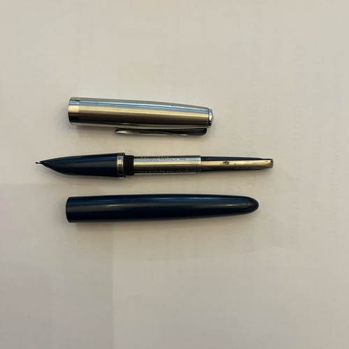 Parker 21 pen blue color used, functional