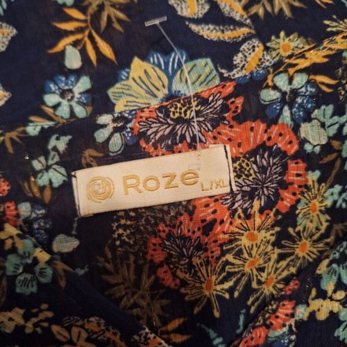 Roze floral blouse L/XL new, airy with V-neck