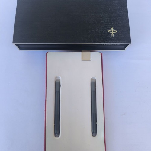 Parker 61 Flighter pen set made in England, stainless steel