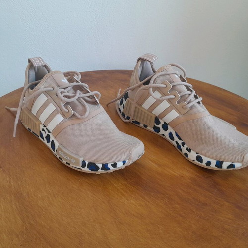 Adidas women's shoes size 37+1/3 like new