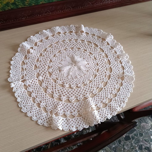 Handmade crocheted doilies used, set of 2, 40 cm