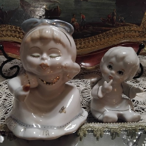 Vintage porcelain figurines set, like new, collectible decorative art