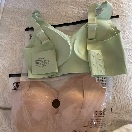 Bra set of 2 new, 3D air, green and beige, size 36/80BCD