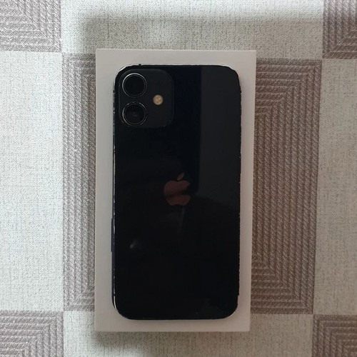 Apple iPhone 12 mini 128GB used, black, 5G with gifts