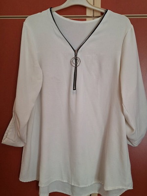 White shirt like new, size L