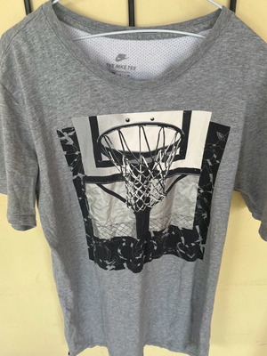 Nike T-Shirt