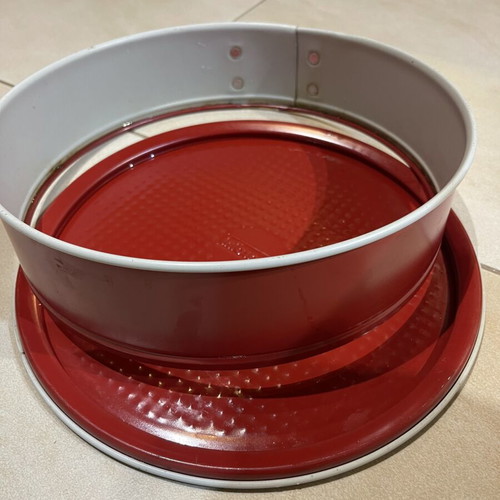 Pastry Ring with Removable Bottom 26 cm like new