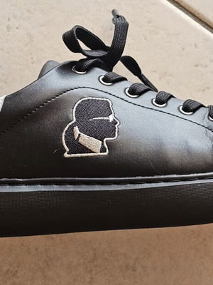 Karl Lagerfeld sneakers size 44 black like new