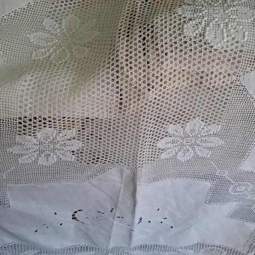 Tablecloth white mercerized cotton fabric 170x220 with cutwork and embroidery