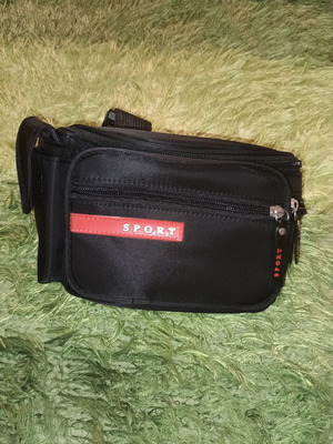 Sports shoulder bag like new, black
