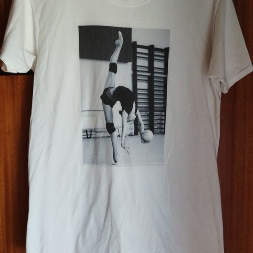 Fruit of the Loom T-shirt with rhythmic gymnastics print like new, cotton