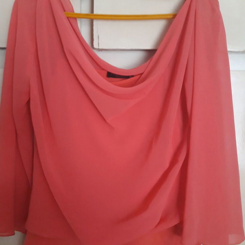 Women's blouse like new, coral color, size L