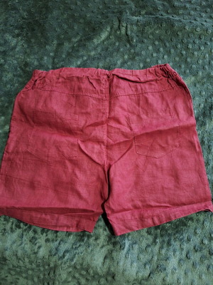 Bordeaux shorts small like new