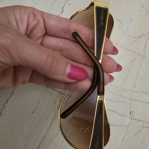 Vogue VO 3587S sunglasses used in very good condition