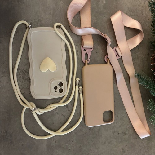 iPhone 11 or XR cases like new, pack of 4