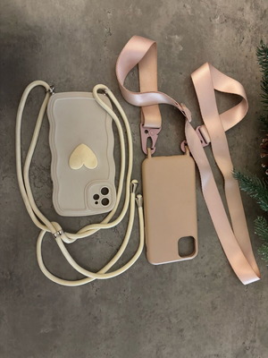 iPhone 11 or XR cases like new, pack of 4