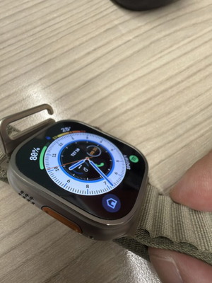 Apple Watch Ultra Series 1 49mm σαν καινούργιο με Green Alpine Loop