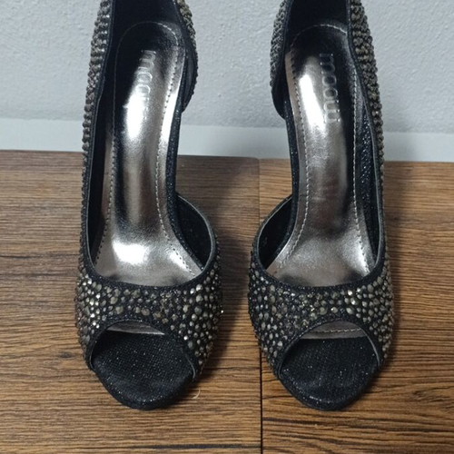 Heels with rhinestones size 37 black like new