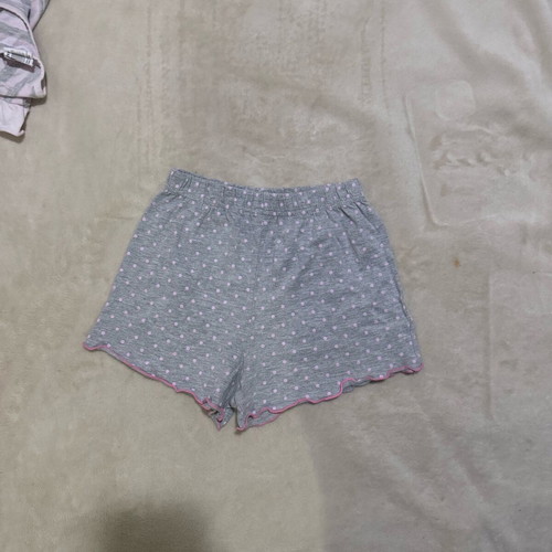 Girls pajamas used, size 6 years, gray and pink