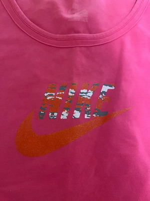 Nike T-shirt
