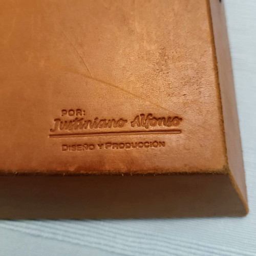 Leather tray like new, tan color 44x31.5x5 cm