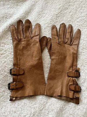 Prada gloves used, brown