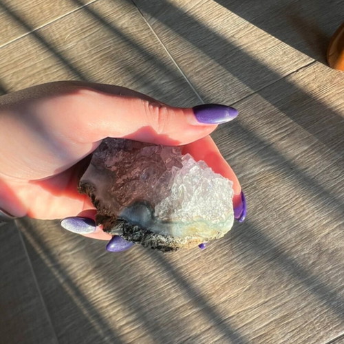 Amethyst stone like new