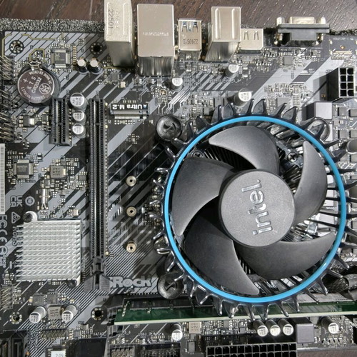 Motherboard ASRock H610M-HVS/M.2 with Intel Core i5-12400 and 16GB DDR4 RAM used