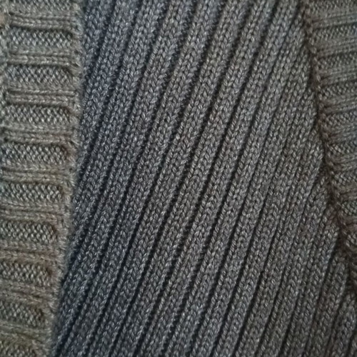 Cecil vest mocha color like new, knitted, size M-L