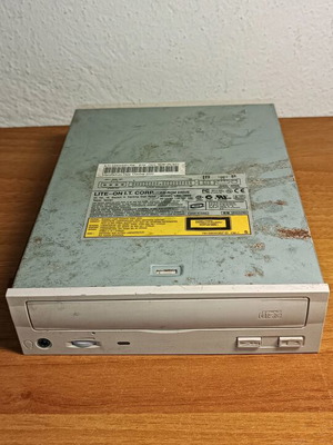 CD-DVD guide used in poor external condition