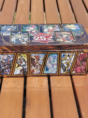 Yu-Gi-Oh! 25th Anniversary thin box