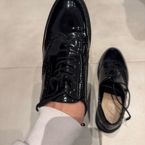 Aldo women's black patent leather shoes like new, size 39