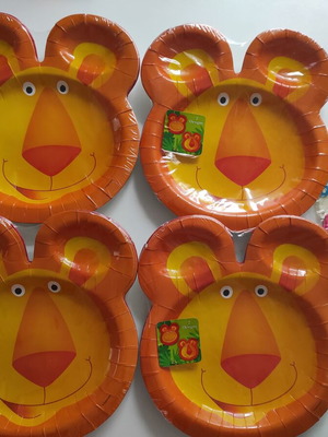 Riethmuller plates and balloons new, 4 packs of 6 plates and 2 balloons