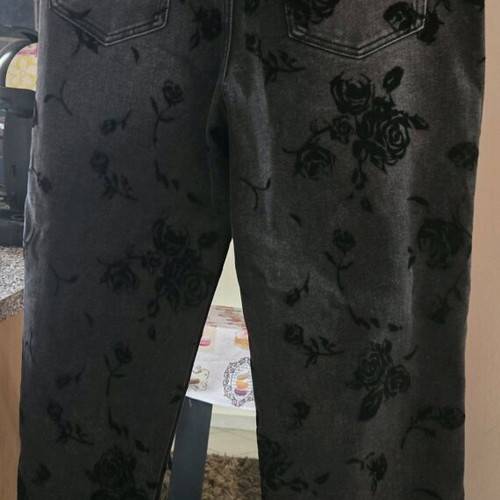Jeans with velvet floral design like new, size M