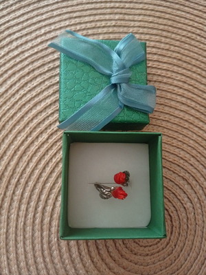 Vintage chevalier silver ring with natural red Mediterranean coral, used
