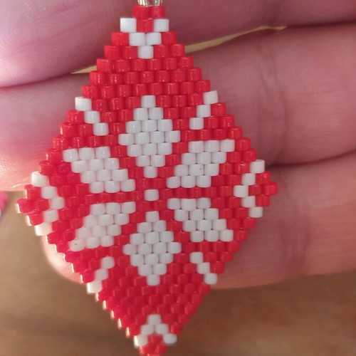Miyuki earrings new, white and red