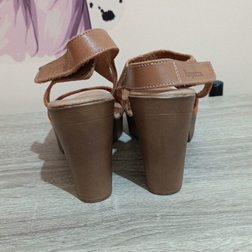 Ragazza Leather Anatomical Sandals Size 37 like new
