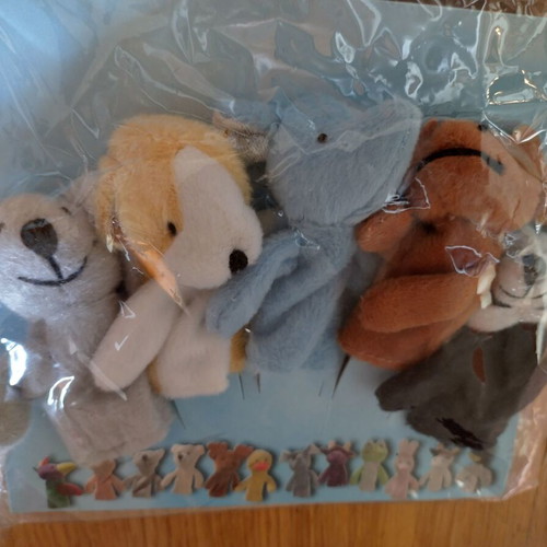 Finger puppets new with 5 different animals Eddy Toys